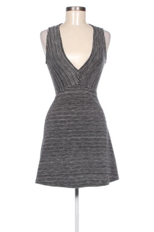 Kleid Bershka, Größe M, Farbe Mehrfarbig, Preis 19,18 €