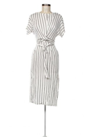 Kleid Bershka, Größe M, Farbe Weiß, Preis 20,18 €