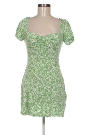 Kleid Bershka, Größe S, Farbe Grün, Preis 20,18 €