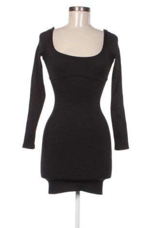 Kleid Bershka, Größe XS, Farbe Schwarz, Preis 6,40 €