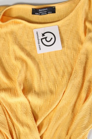 Φόρεμα Bershka, Μέγεθος XS, Χρώμα Κίτρινο, Τιμή 17,94 €