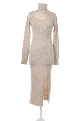 Kleid Bershka, Größe M, Farbe Beige, Preis 13,12 €