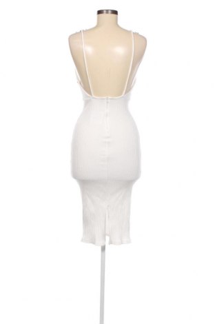 Kleid Bershka, Größe M, Farbe Weiß, Preis 8,50 €