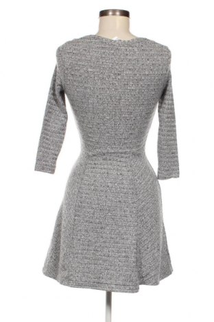 Kleid Bershka, Größe M, Farbe Grau, Preis 4,84 €