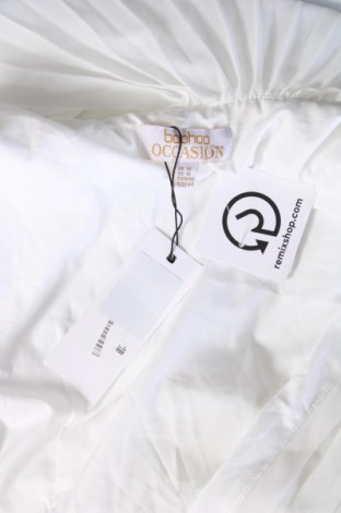 Kleid Boohoo, Größe XL, Farbe Weiß, Preis 47,94 €