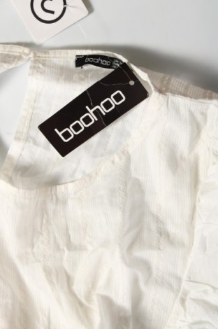 Kleid Boohoo, Größe M, Farbe Weiß, Preis 19,21 €