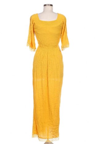 Kleid Boohoo, Größe XS, Farbe Gelb, Preis 20,18 €