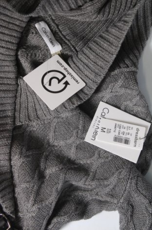 Рокля Calvin Klein, Размер M, Цвят Сив, Цена 181,77 лв.