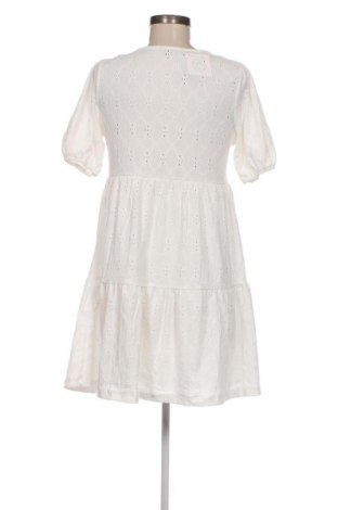 Kleid Clockhouse, Größe M, Farbe Weiß, Preis € 11,10