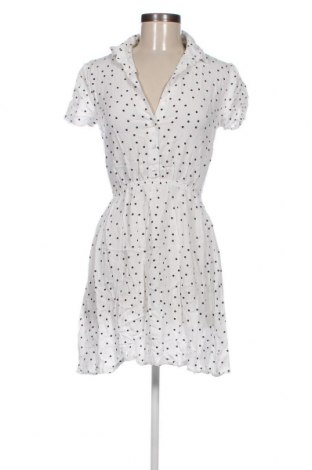 Kleid Cropp, Größe M, Farbe Weiß, Preis 12,52 €