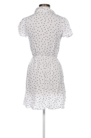 Kleid Cropp, Größe M, Farbe Weiß, Preis 11,78 €