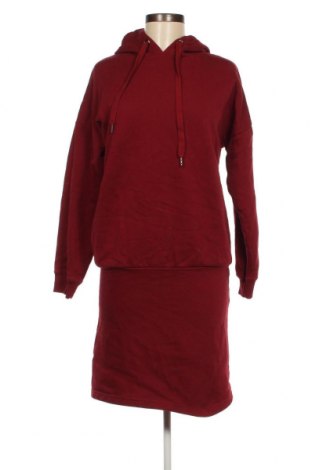 Šaty  DEF, Velikost M, Barva Červená, Cena  134,00 Kč