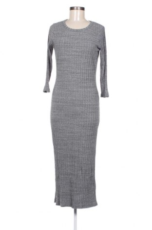 Kleid Distrikt Norrebro, Größe M, Farbe Grau, Preis € 6,35