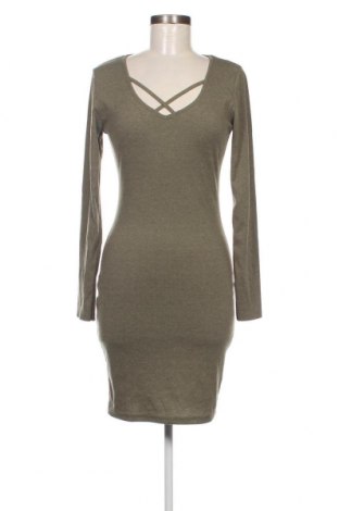 Kleid Fb Sister, Größe L, Farbe Grün, Preis 6,26 €