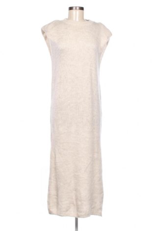 Φόρεμα Gg, Μέγεθος M, Χρώμα  Μπέζ, Τιμή 24,50 €