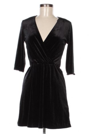 Šaty  H&M Divided, Velikost S, Barva Černá, Cena  134,00 Kč