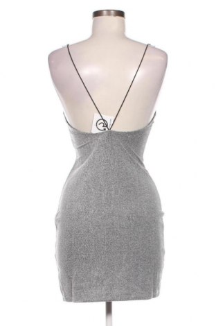 Kleid H&M Divided, Größe M, Farbe Silber, Preis € 4,24