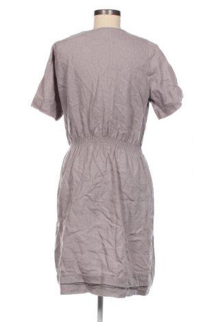 Kleid Le Comte, Größe M, Farbe Grau, Preis 29,44 €