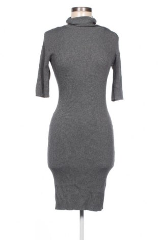Kleid Oodji, Größe M, Farbe Grau, Preis 6,05 €