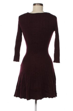 Šaty  Orsay, Velikost XS, Barva Červená, Cena  277,00 Kč