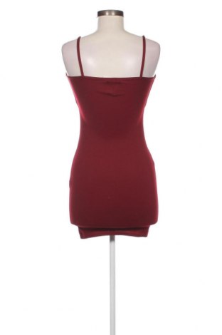 Šaty  Pretty Little Thing, Velikost XS, Barva Červená, Cena  185,00 Kč