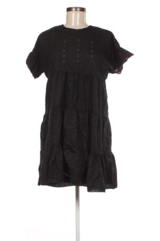 Šaty  Pretty Little Thing, Velikost M, Barva Černá, Cena  733,00 Kč