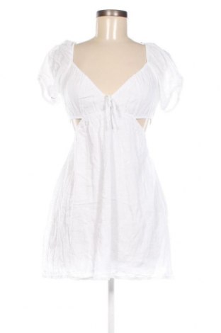 Kleid Pull&Bear, Größe M, Farbe Weiß, Preis € 20,18