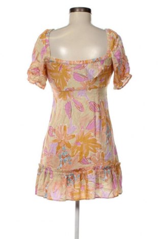Kleid Pull&Bear, Größe S, Farbe Mehrfarbig, Preis 20,18 €
