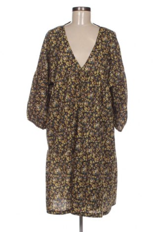 Kleid Pull&Bear, Größe XL, Farbe Mehrfarbig, Preis € 13,72