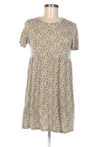 Kleid Pull&Bear, Größe M, Farbe Mehrfarbig, Preis 9,00 €