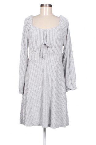 Kleid SHEIN, Größe XL, Farbe Grau, Preis € 15,14