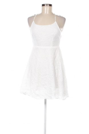 Kleid SHEIN, Größe M, Farbe Weiß, Preis 11,10 €