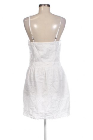 Kleid Tom Tailor, Größe M, Farbe Weiß, Preis 18,37 €