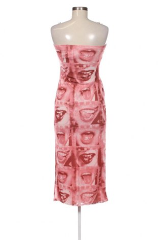 Φόρεμα Urban Outfitters, Μέγεθος M, Χρώμα Ρόζ , Τιμή 27,84 €