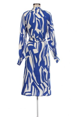 Kleid VILA, Größe M, Farbe Mehrfarbig, Preis 39,69 €