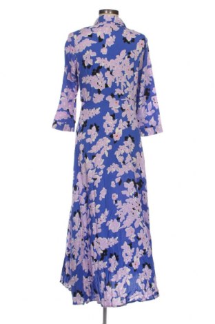 Kleid Y.A.S, Größe M, Farbe Blau, Preis € 77,11