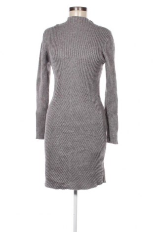 Kleid Yessica, Größe M, Farbe Grau, Preis 7,06 €