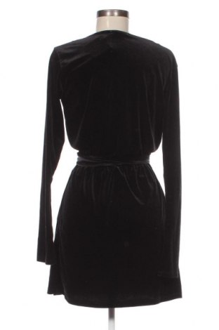 Kleid Zara Trafaluc, Größe M, Farbe Schwarz, Preis 5,34 €