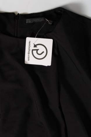 Рокля Zara Trafaluc, Размер M, Цвят Черен, Цена 12,48 лв.