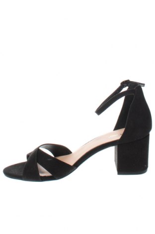 Sandale About You, Mărime 40, Culoare Negru, Preț 122,37 Lei