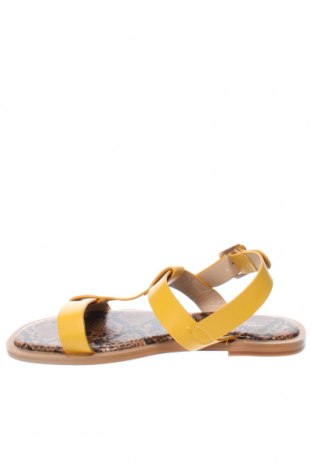 Sandalen Vanessa Wu, Größe 37, Farbe Gelb, Preis € 47,94