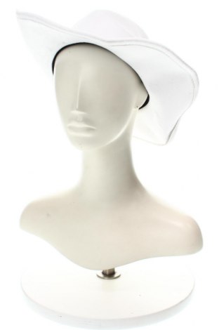 Mütze Boohoo, Farbe Weiß, Preis € 7,35