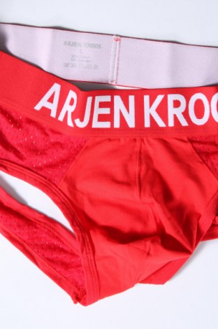 Slipy Arjen Kroos, Veľkosť L, Farba Červená, Cena  9,79 €