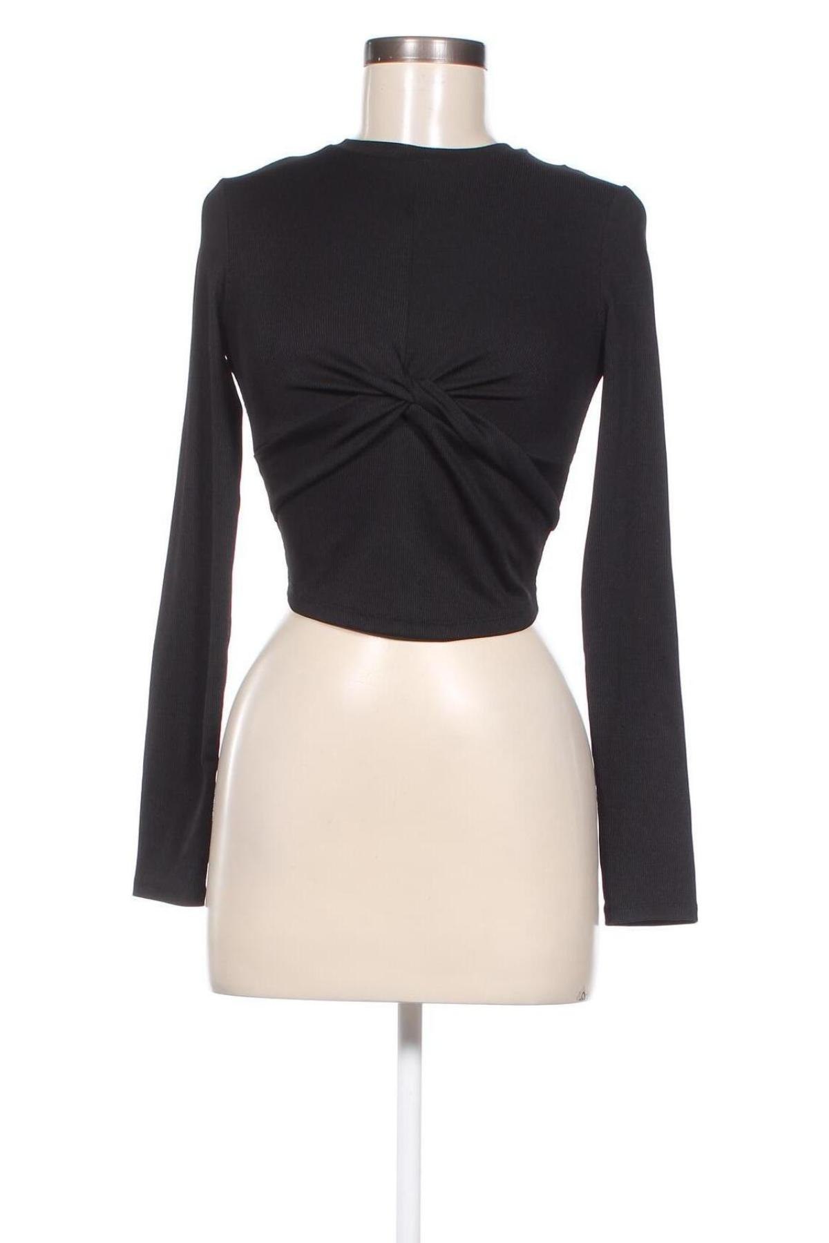 Γυναικεία μπλούζα Bershka, Μέγεθος M, Χρώμα Μαύρο, Τιμή 4,67 €