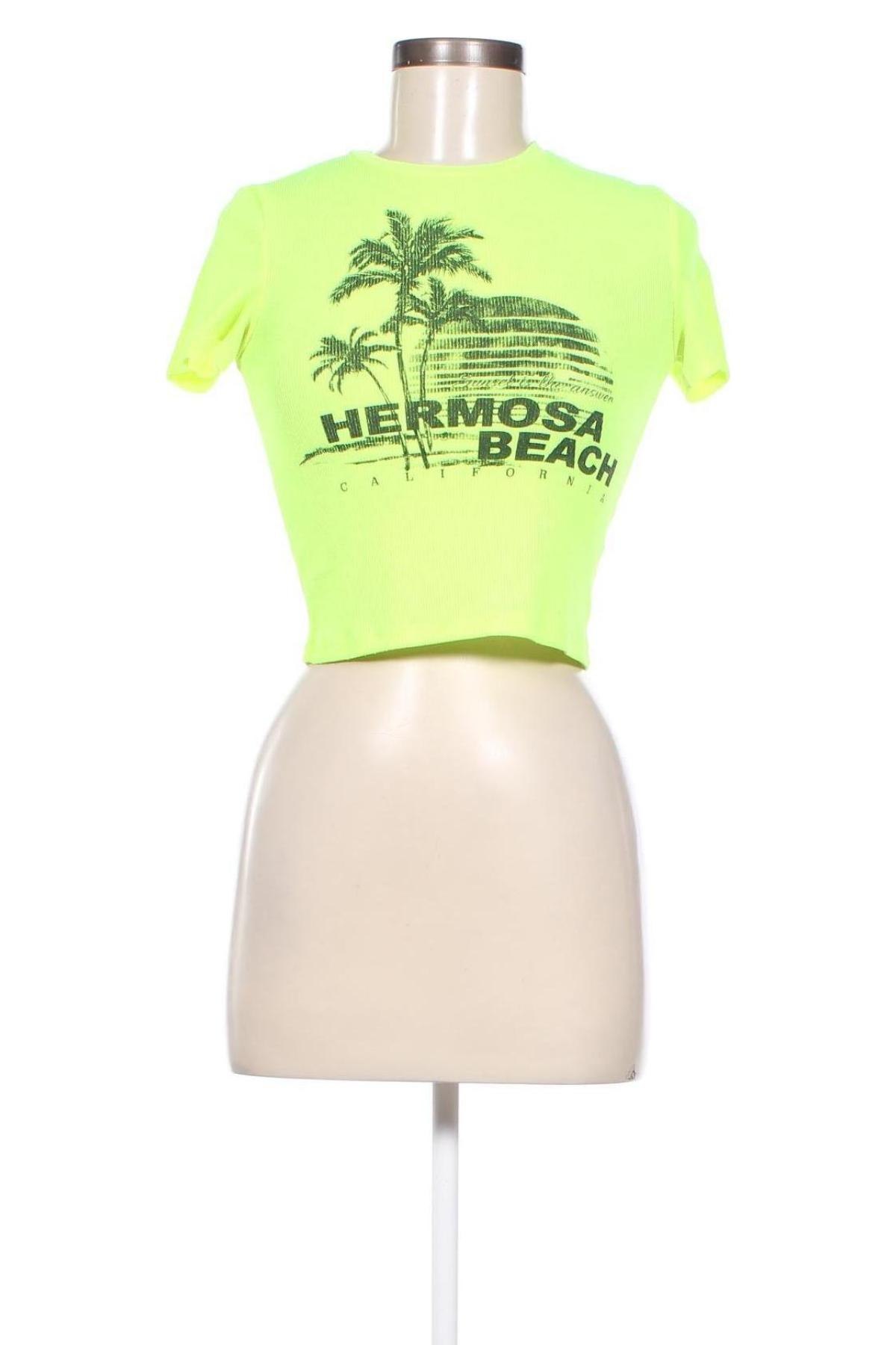 Γυναικείο t-shirt Bershka, Μέγεθος S, Χρώμα Κίτρινο, Τιμή 7,67 €