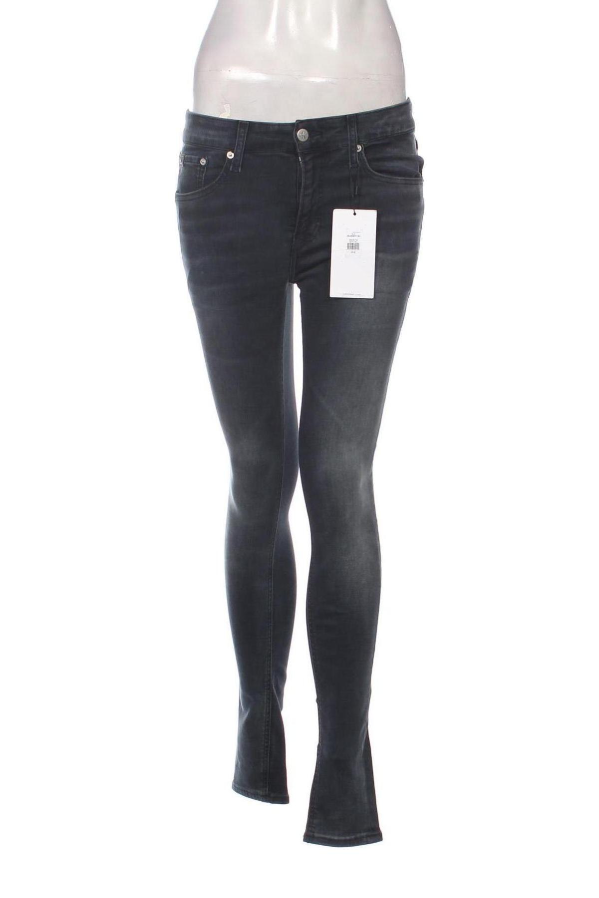 Дамски дънки Calvin Klein Jeans, Размер S, Цвят Син, Цена 51,48 лв.