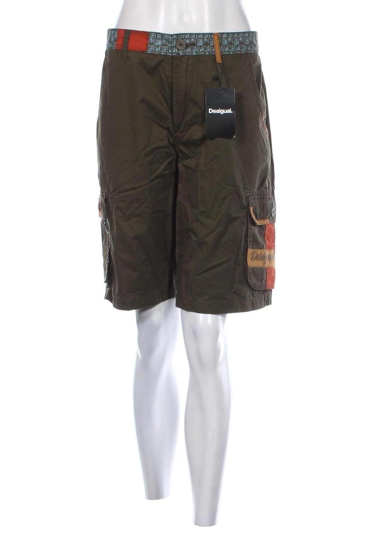 Γυναικείο κοντό παντελόνι Desigual, Μέγεθος XL, Χρώμα Καφέ, Τιμή 55,67 €