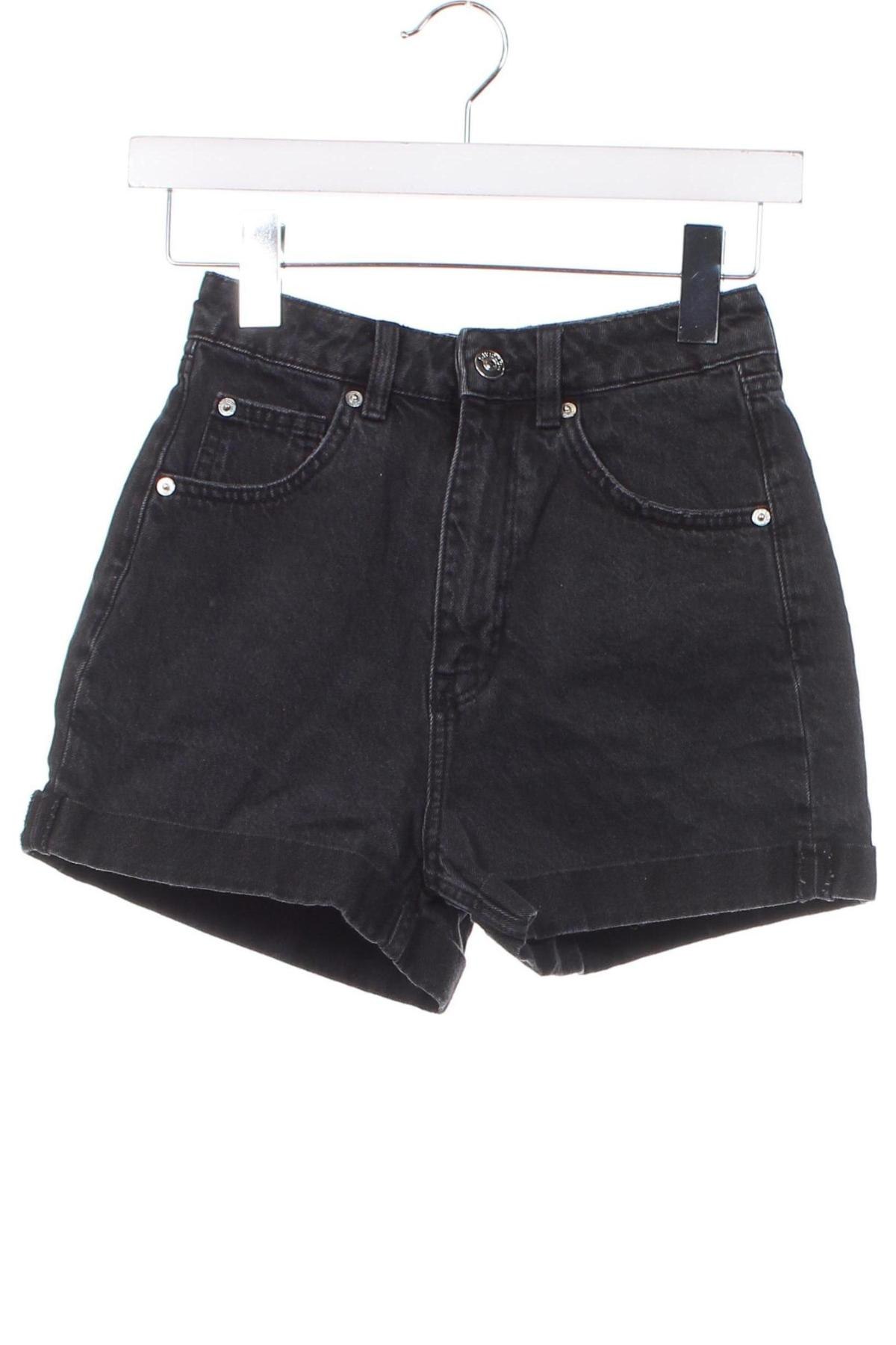 Pantaloni scurți de femei H&M Divided, Mărime XS, Culoare Negru, Preț 48,00 Lei