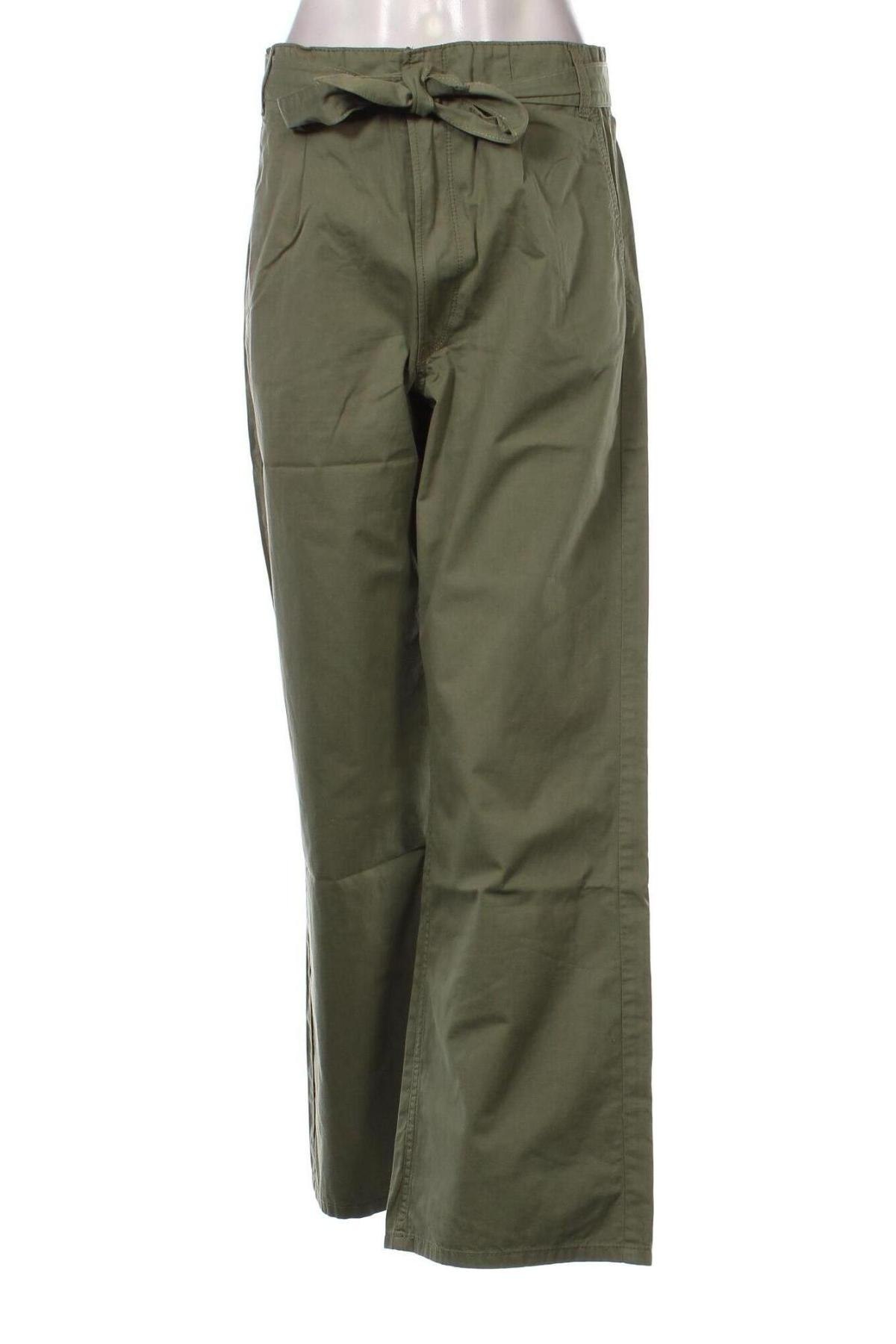 Дамски панталон Pepe Jeans, Размер M, Цвят Зелен, Цена 54,60 лв.