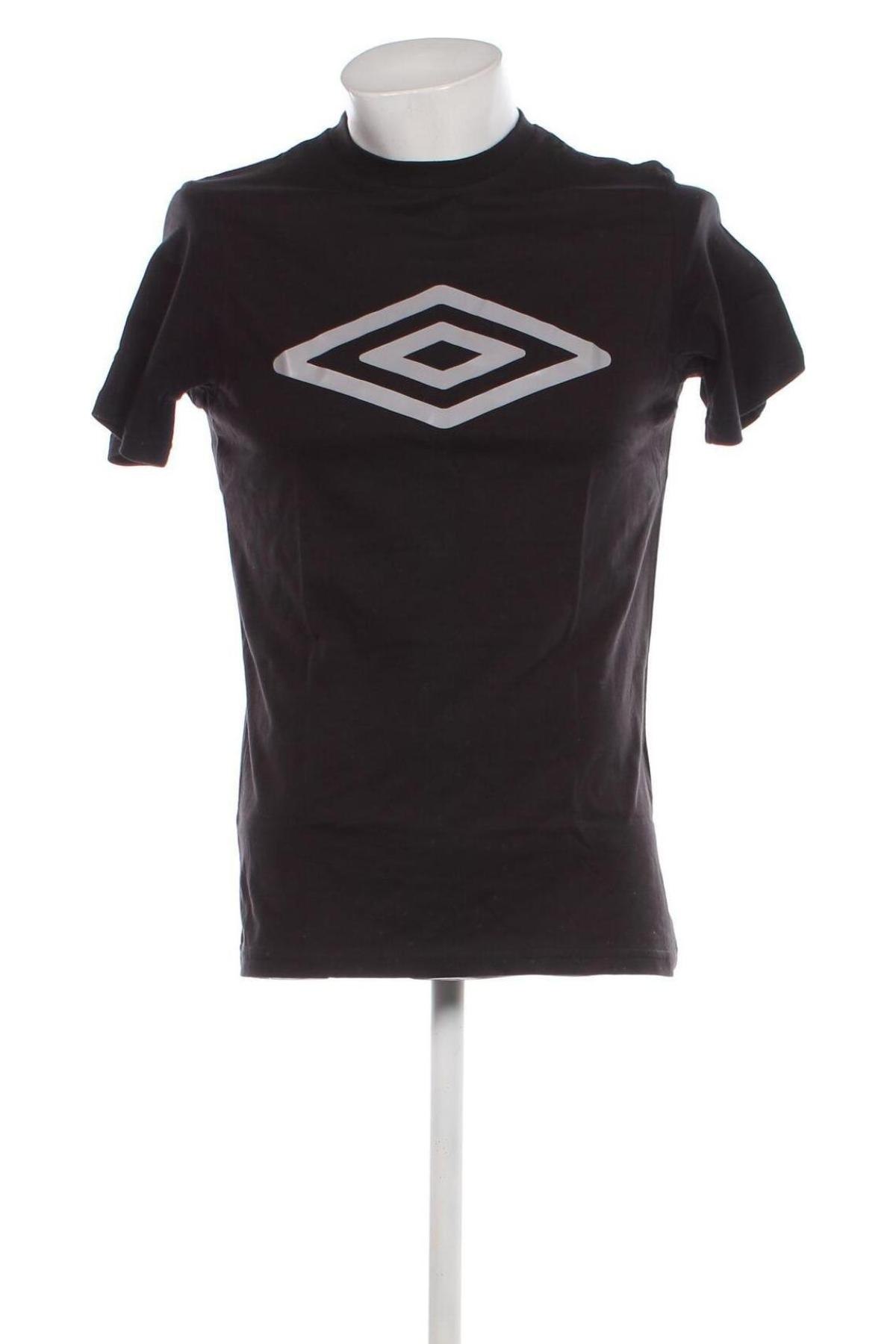 Pánské tričko  Umbro, Velikost M, Barva Černá, Cena  522,00 Kč
